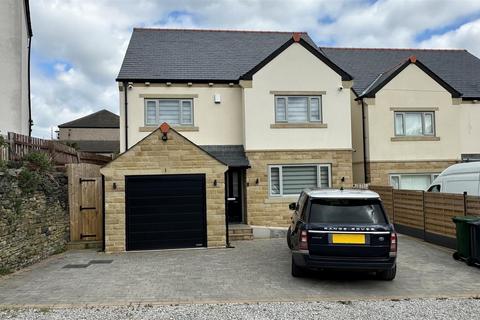 5 bedroom detached house to rent, Westfield Lane, Moorview Villas, Wrose