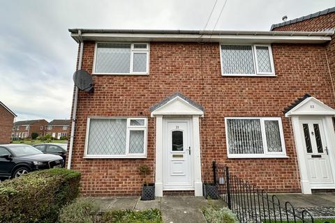 2 bedroom end of terrace house to rent, Beech Walk, Birkenshaw