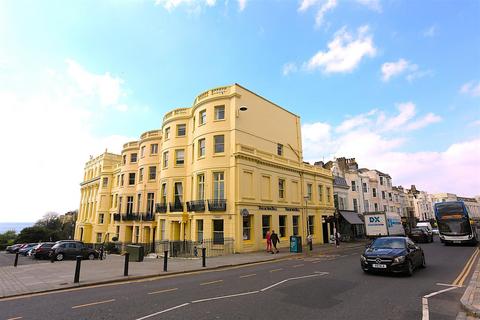 2 bedroom maisonette to rent, Western Road, Hove