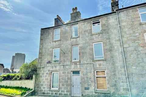 2 bedroom flat to rent, Hill Street, Rosemount, Aberdeen, AB25