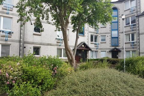 3 bedroom flat to rent, Rosebank Gardens, City Centre, Aberdeen, AB11