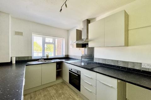 2 bedroom apartment for sale, Kings Court, Hill Village Road, Four Oaks, Sutton Coldfield, B75 5DP
