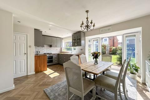 3 bedroom semi-detached house for sale, Hazelwood Road, Streetly, Sutton Coldfield, B74 3RW