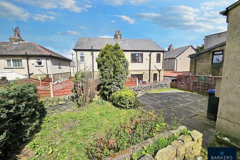 2 bedroom end of terrace house for sale, Cutler Heights Lane, Bradford