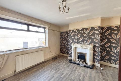 3 bedroom end of terrace house for sale, 134 Lower Lane, Bradford, BD4 8QJ
