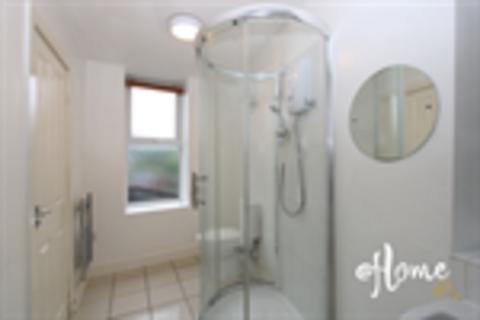 Studio to rent, Park Crescent, Bradford