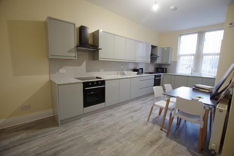 1 bedroom flat to rent, Briggate, Shipley, BD17 7BP