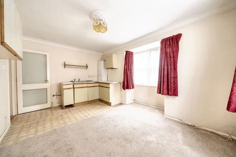 3 bedroom flat for sale, Flat 23, Shawcross House, 235-237 Preston Road, Brighton, BN1 6SW