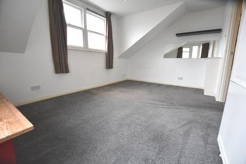 1 bedroom apartment to rent, Buckingham Place