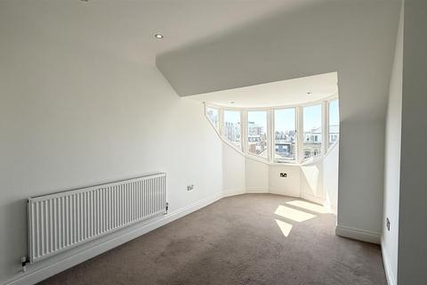 2 bedroom flat to rent, Wilbury Road, Hove