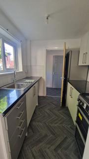 2 bedroom terraced house to rent, Bardsay Road, Liverpool L4