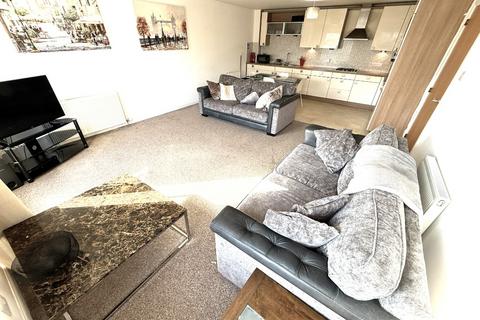 2 bedroom flat to rent, Midstocket View, West End, Aberdeen, AB15