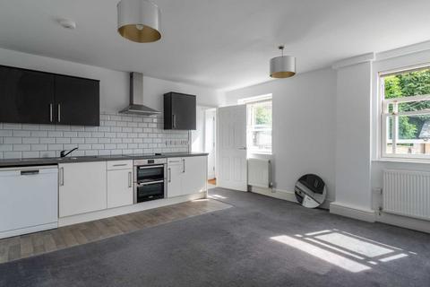 2 bedroom apartment to rent, Lansdown Road, Bath