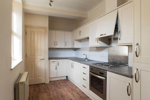 3 bedroom apartment to rent, Kempthorne Lane