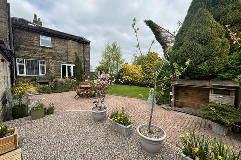 3 bedroom semi-detached house for sale, Highgate Road, Queensbury, Bradford