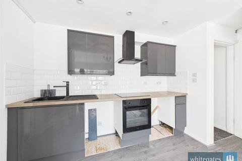 4 bedroom apartment for sale, Fountain Street, Thornton, Bradford, West Yorkshire, BD13