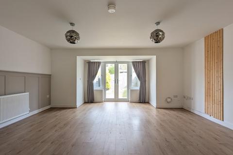 3 bedroom townhouse for sale, Acacia Court, Sandy Lane, Bradford, BD15