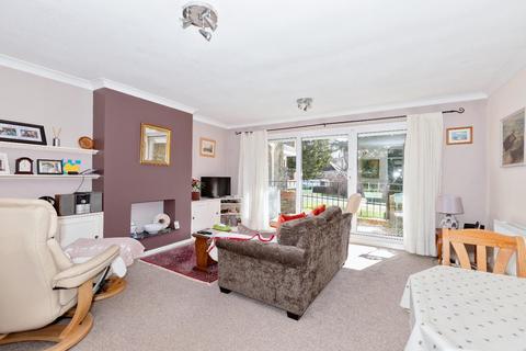 2 bedroom flat for sale, Laine Close, Brighton