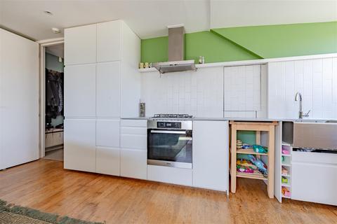 1 bedroom house for sale, Brunswick Square, Hove