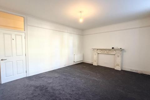 2 bedroom flat to rent, Wilbury Road, Hove