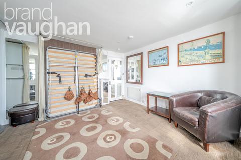 Studio to rent, Marine Parade, Brighton, East Sussex, BN2