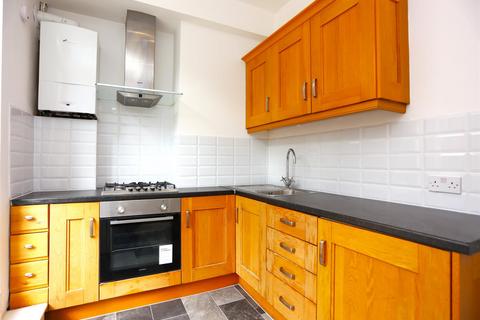 2 bedroom maisonette to rent, Western Road, Hove