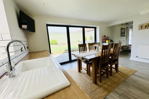 3 bedroom semi-detached house to rent, Cranleigh Road, Sunderland SR5