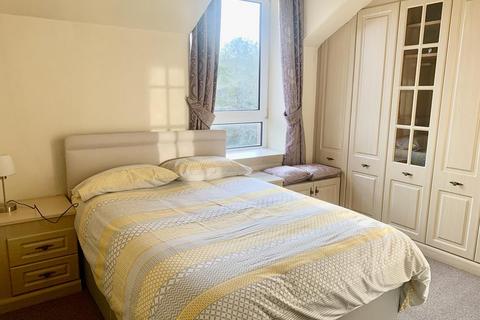 1 bedroom flat to rent, Holburn Street Flat D, Top Left, AB10