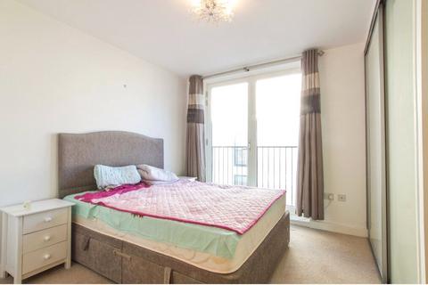 2 bedroom flat to rent, Imperial, Stothert Avenue, Bath, BA2