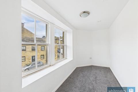 4 bedroom apartment for sale, Fountain Street, Thornton, Bradford, West Yorkshire, BD13