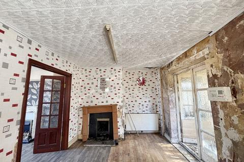 3 bedroom end of terrace house for sale, 134 Lower Lane, Bradford, BD4 8QJ