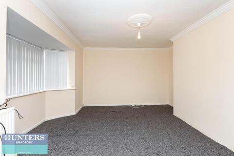 3 bedroom semi-detached house for sale, Friar Court Thorpe Edge, Bradford, West Yorkshire, BD10 8DN