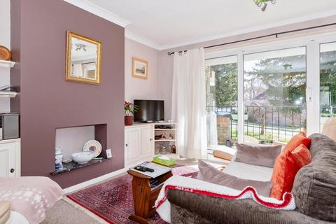 2 bedroom flat for sale, Laine Close, Brighton