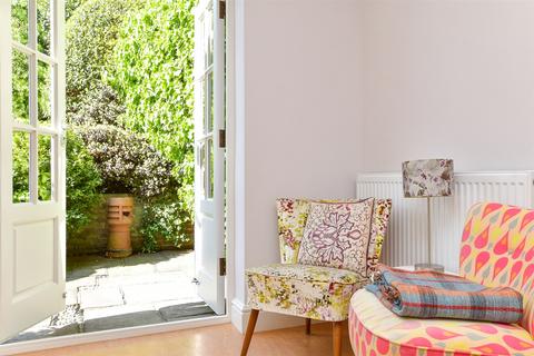 2 bedroom terraced house for sale, Compton Road, Brighton, East Sussex
