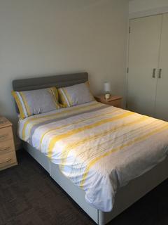 2 bedroom flat to rent, Holburn Street, aberdeen AB10
