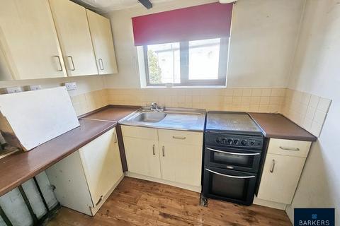 2 bedroom end of terrace house for sale, Cutler Heights Lane, Bradford