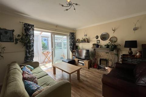 5 bedroom link detached house for sale, Villa Mount, Bradford BD12