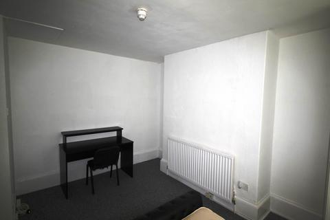 1 bedroom flat to rent, Claremont, Bradford,