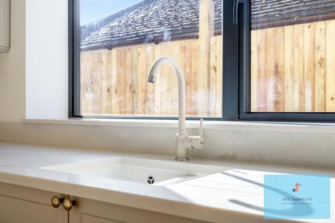 3 bedroom detached bungalow for sale, Wilmington Way, Brighton, BN1
