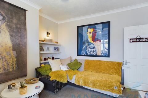 1 bedroom flat to rent, New Steine, Brighton