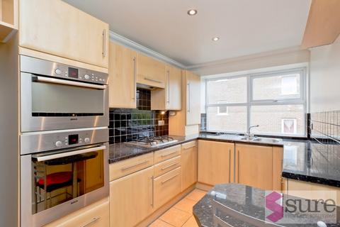 2 bedroom flat to rent, Copthorne Court, Hove
