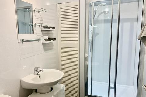 1 bedroom flat to rent, Holburn Street Flat D, Top Left, AB10