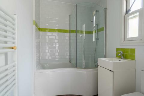 2 bedroom apartment to rent, Lansdown Road, Bath